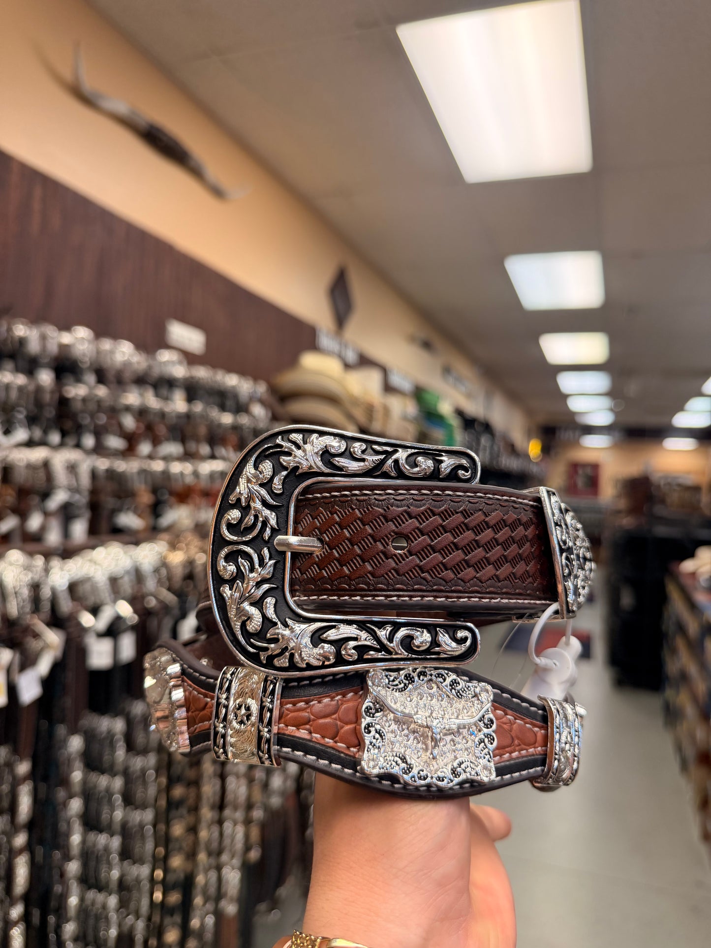 Men western belts brown