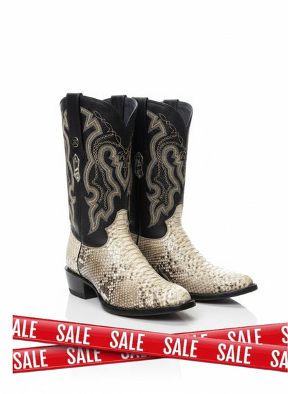 Men boots white and black oval