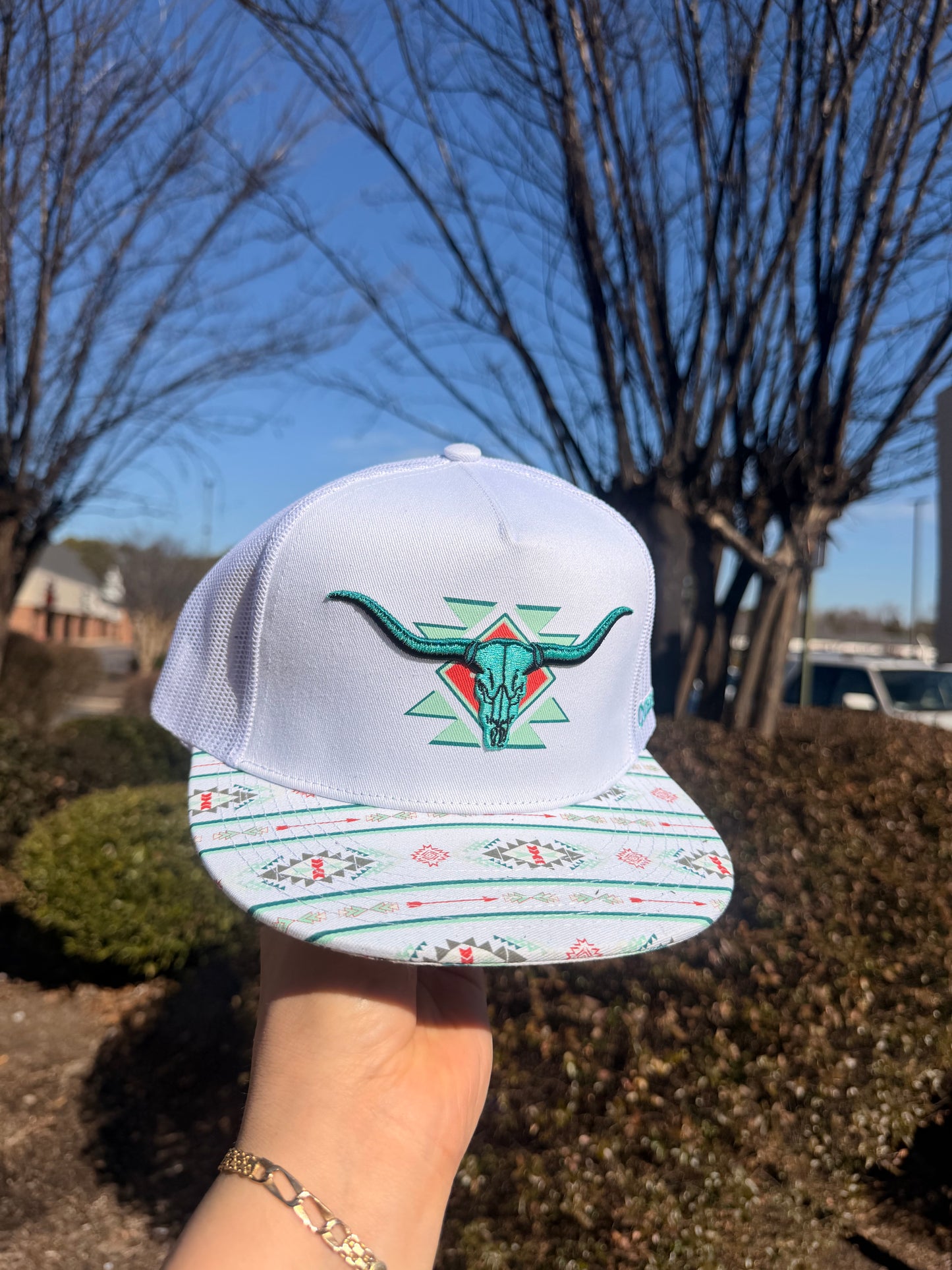 Men cap Cuero line White