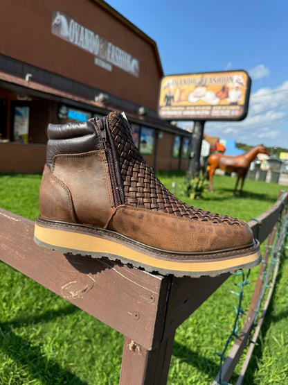 Botin Honey & Brown Petatillo Square Toe With Rhino Sole