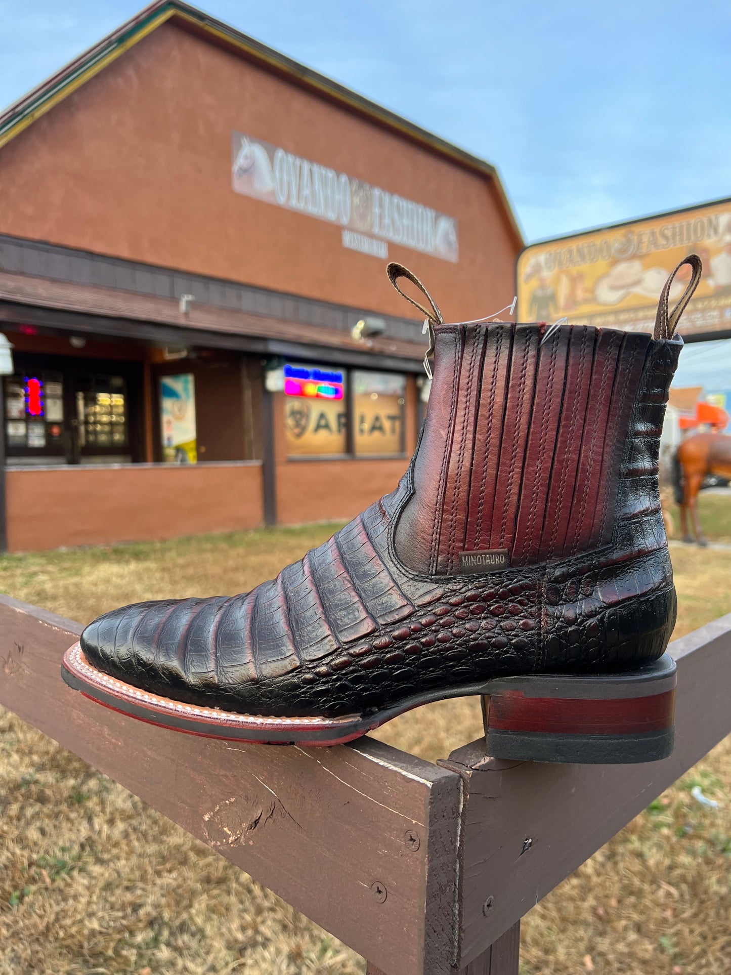 Botin Rodeo Lomo De Caiman Black Square Toe With Jumper Sole