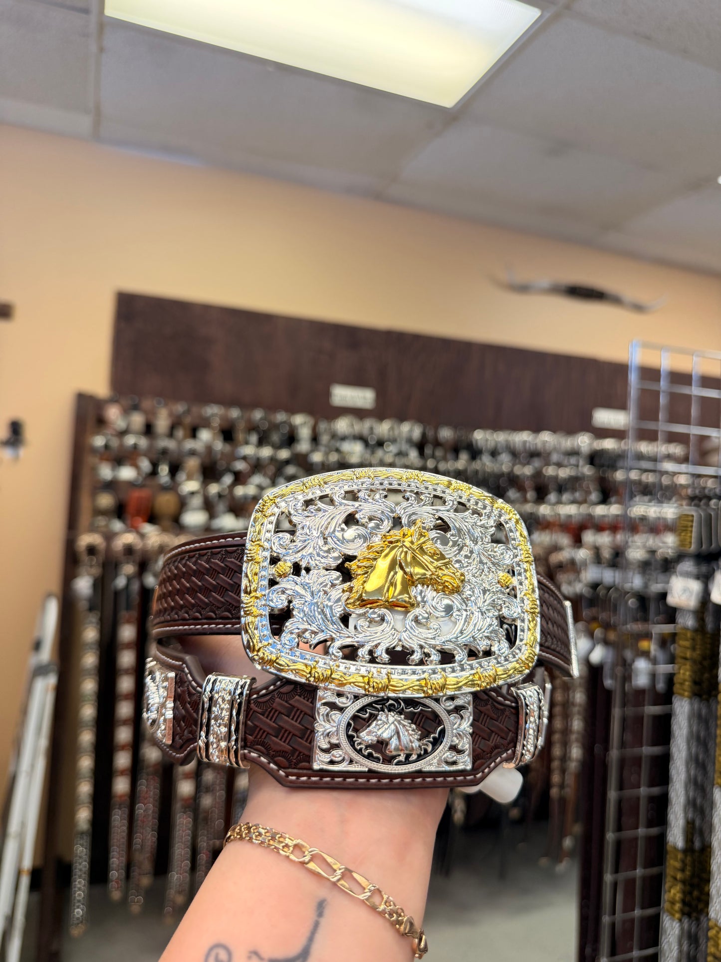 Men western belts brown