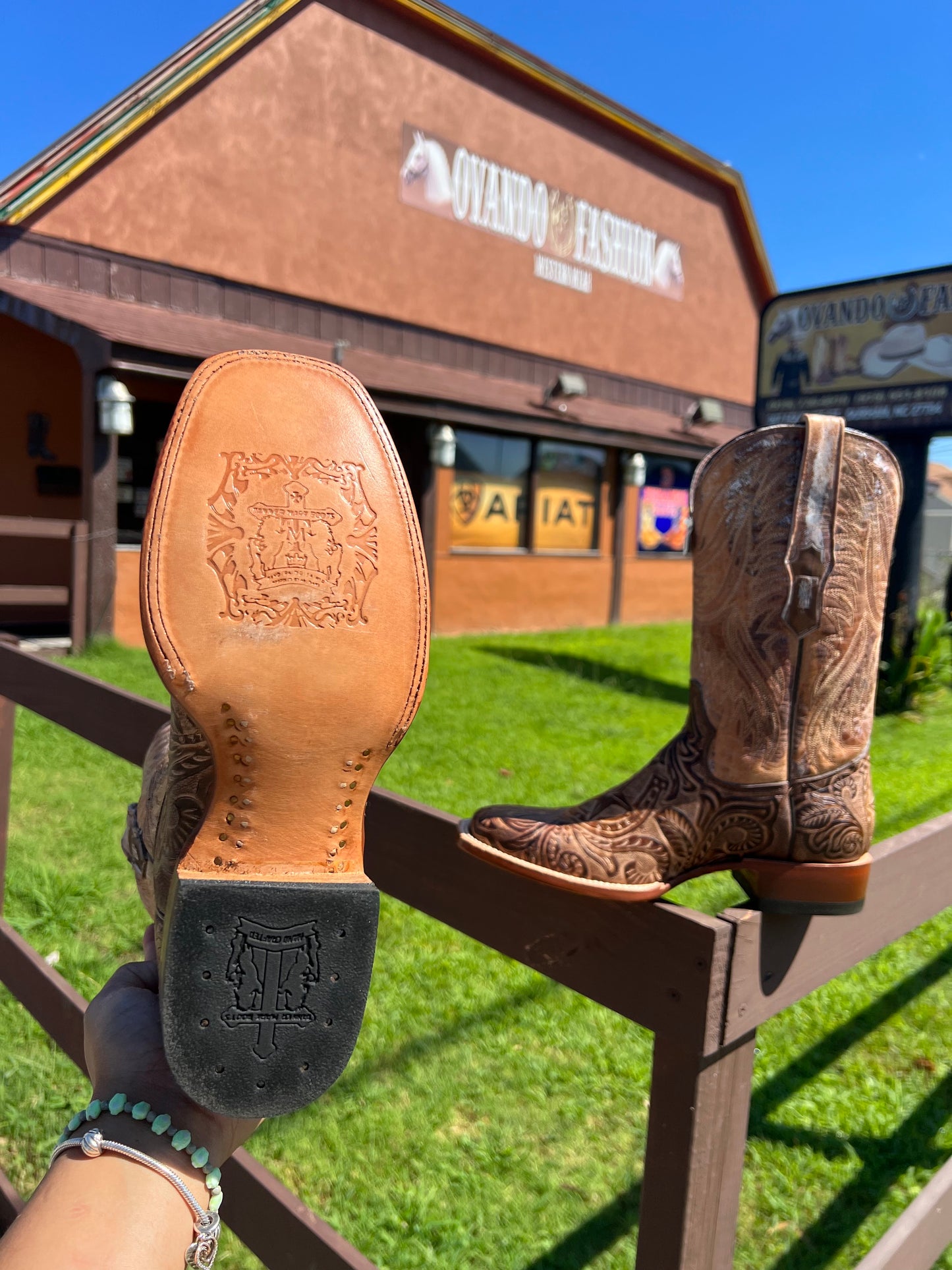 Men Wide Square Toe Brown Horseshoe Hand Tooled Print Boots