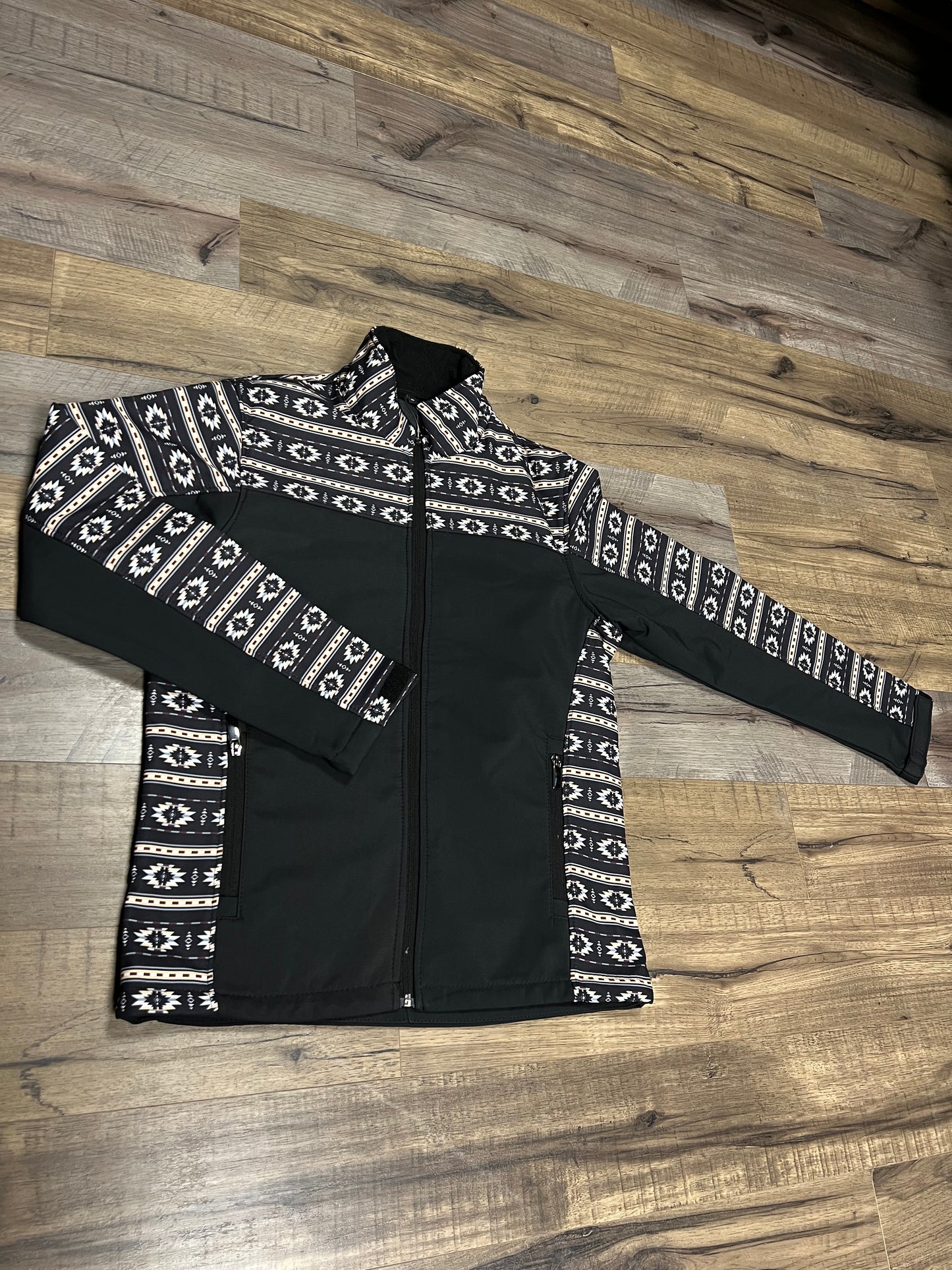 Men Softshell Retro Aztec Print Black Jacket