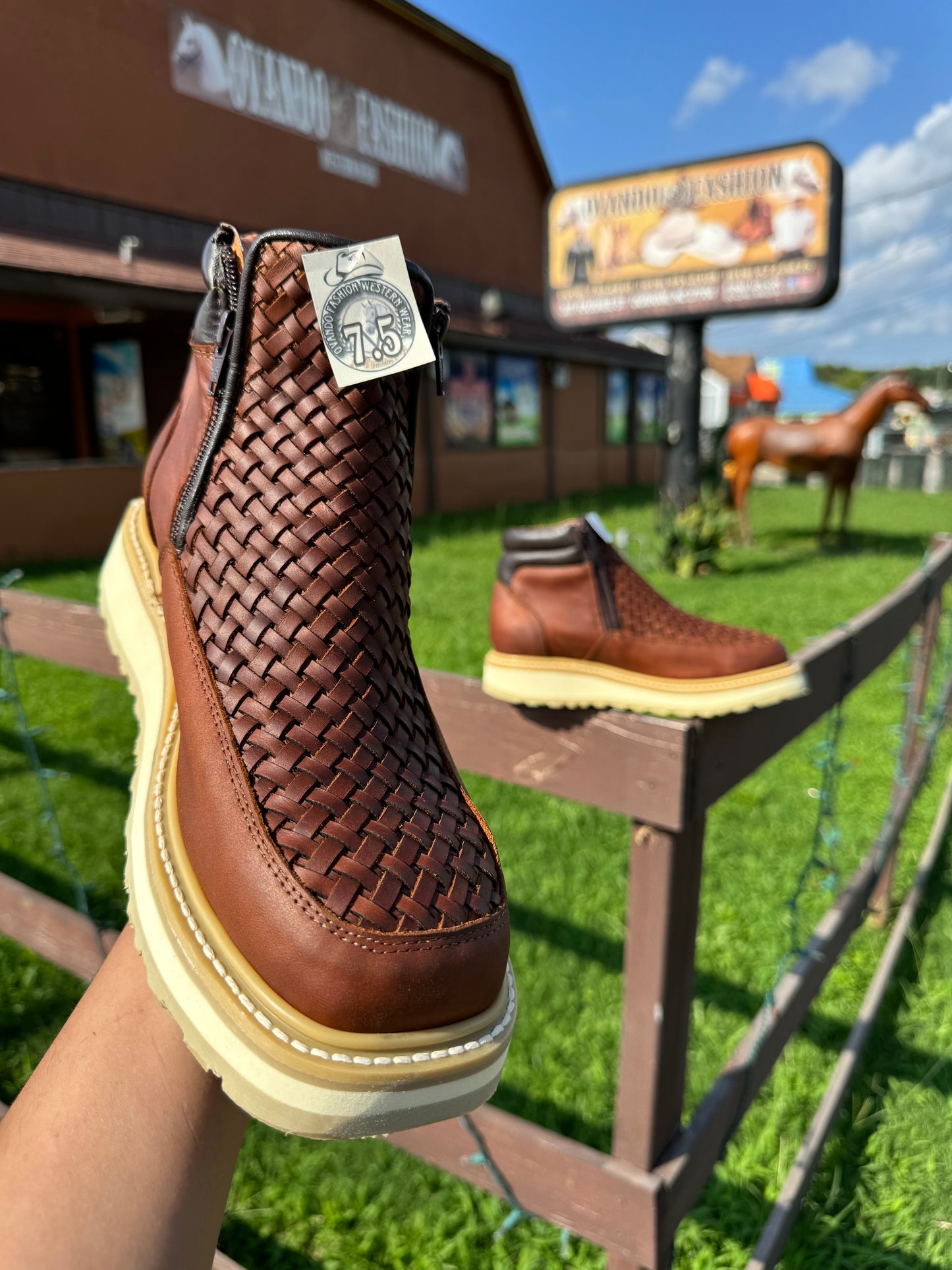 Botin Brown Petatillo Square Toe With Rhino Sole