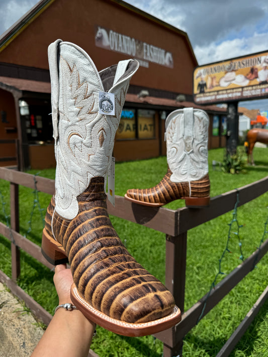 Men Wide Square Toe Orix With Brown Caimán Tail Print Boots