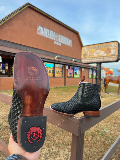 Botin Rodeo Petatillo Punta Cuadrada Negra Con Suela De Cuero